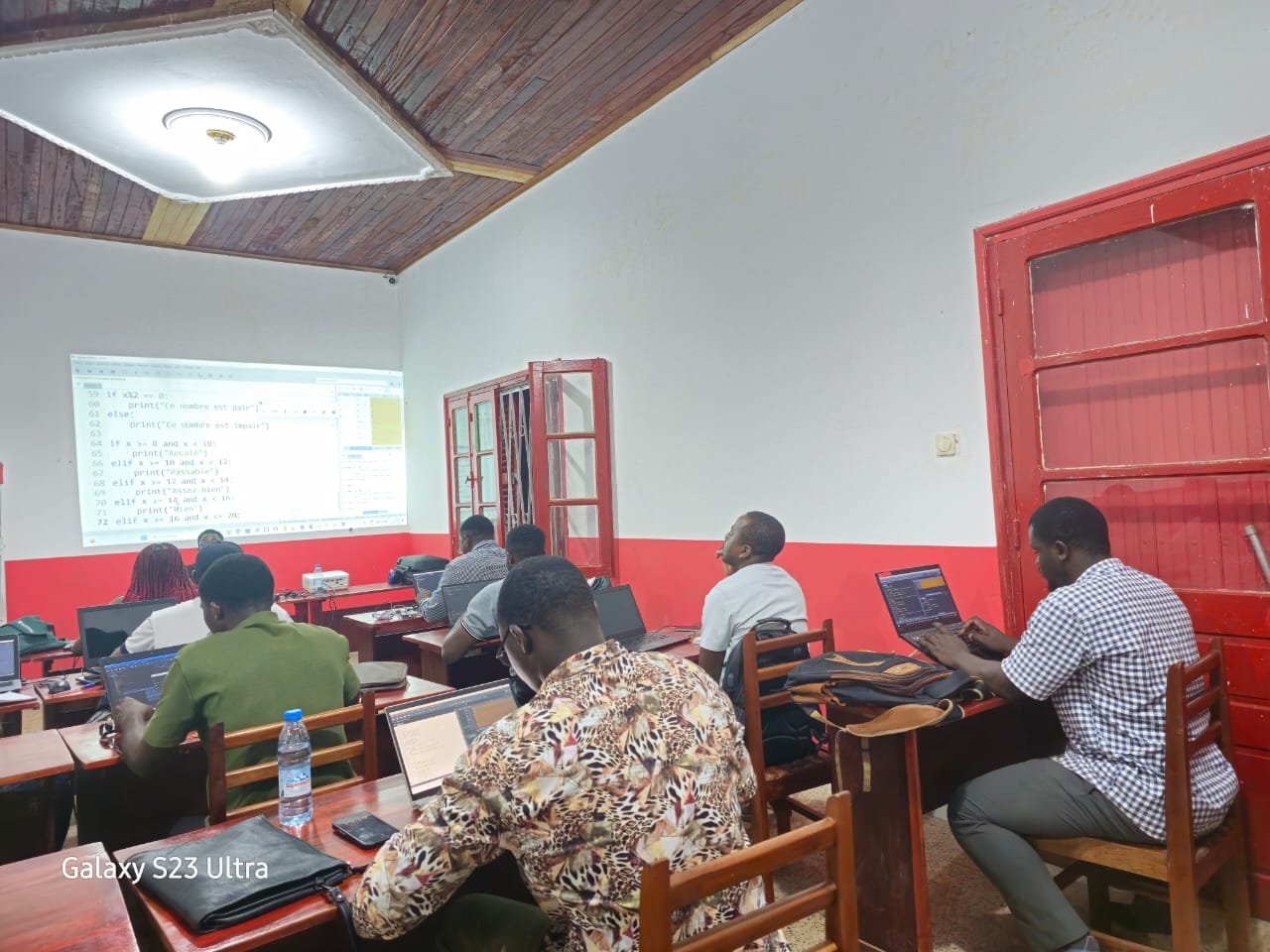 DES FORMATIONS PRATIQUES POUR DES COMPETENCES PROFESSIONNELLES